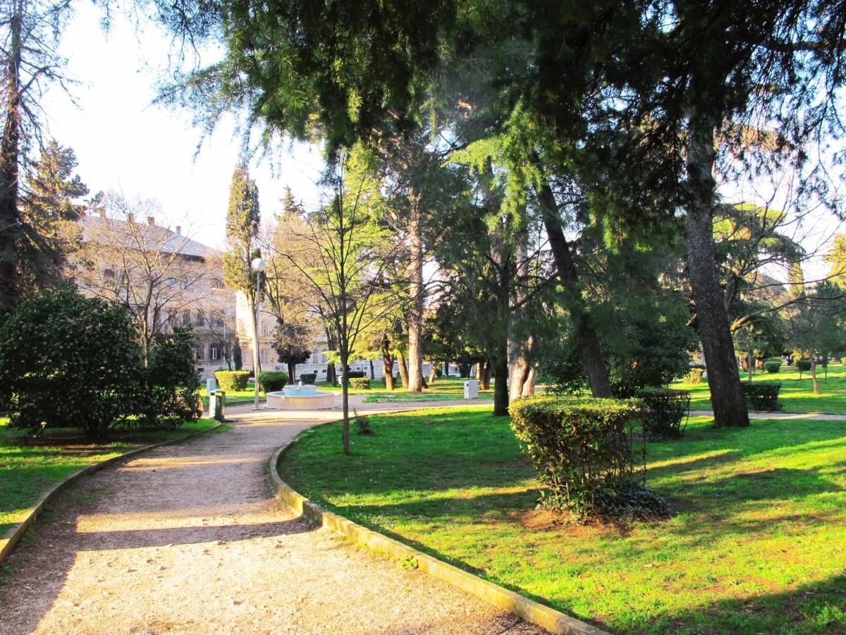 PUY Apartment Ivna מראה חיצוני תמונה
